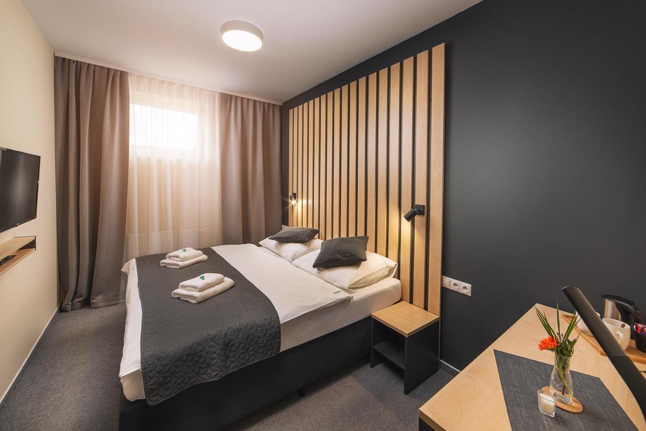 Timeout City Hotel Liptovský Mikuláš Rum bild