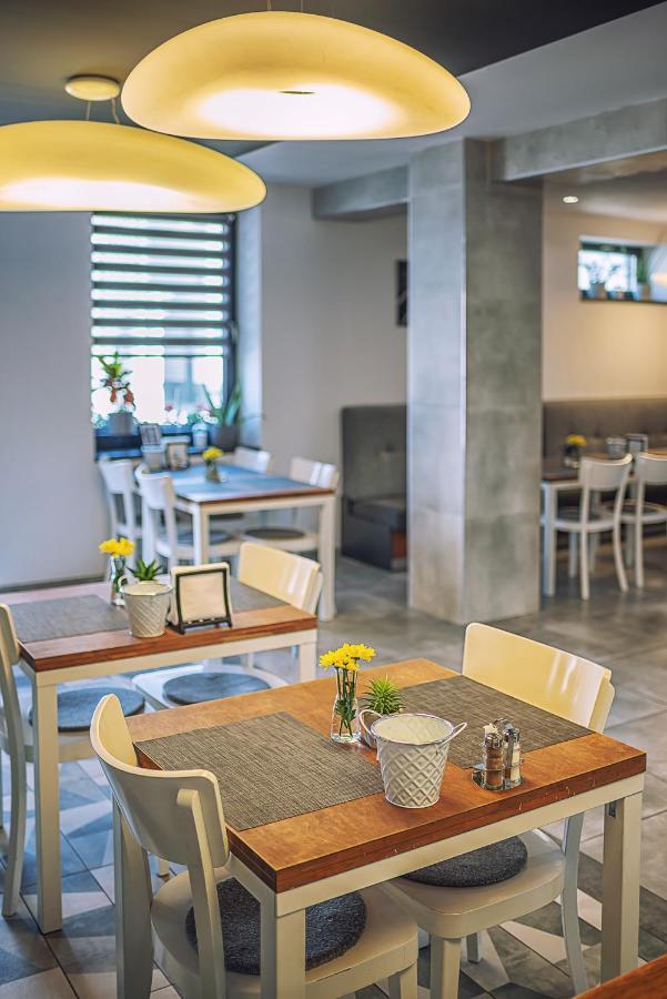 Timeout City Hotel Liptovský Mikuláš Exteriör bild