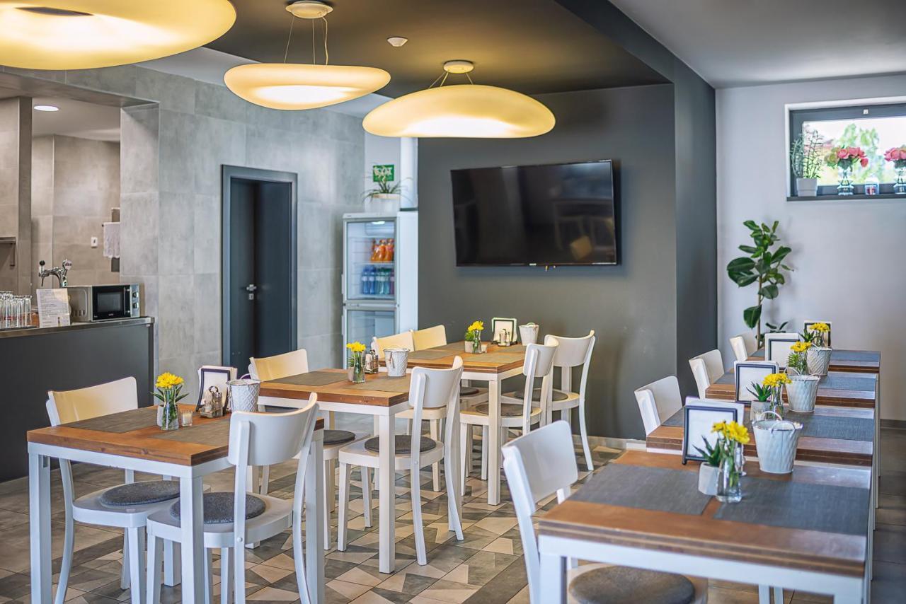 Timeout City Hotel Liptovský Mikuláš Exteriör bild