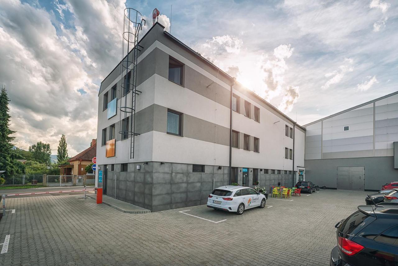 Timeout City Hotel Liptovský Mikuláš Exteriör bild